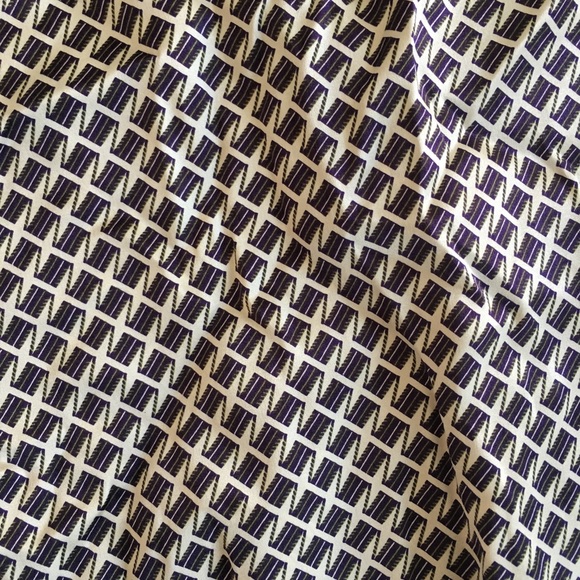 SILK Blouse w/ Buttons - Picture 7 of 8